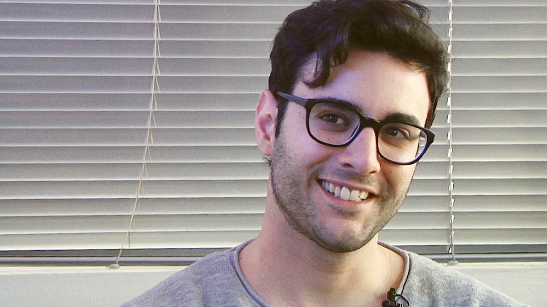 Ο Ίαν Στρατής, ο «Σπιρτούλης» και τα άλλα Στρουμφάκια