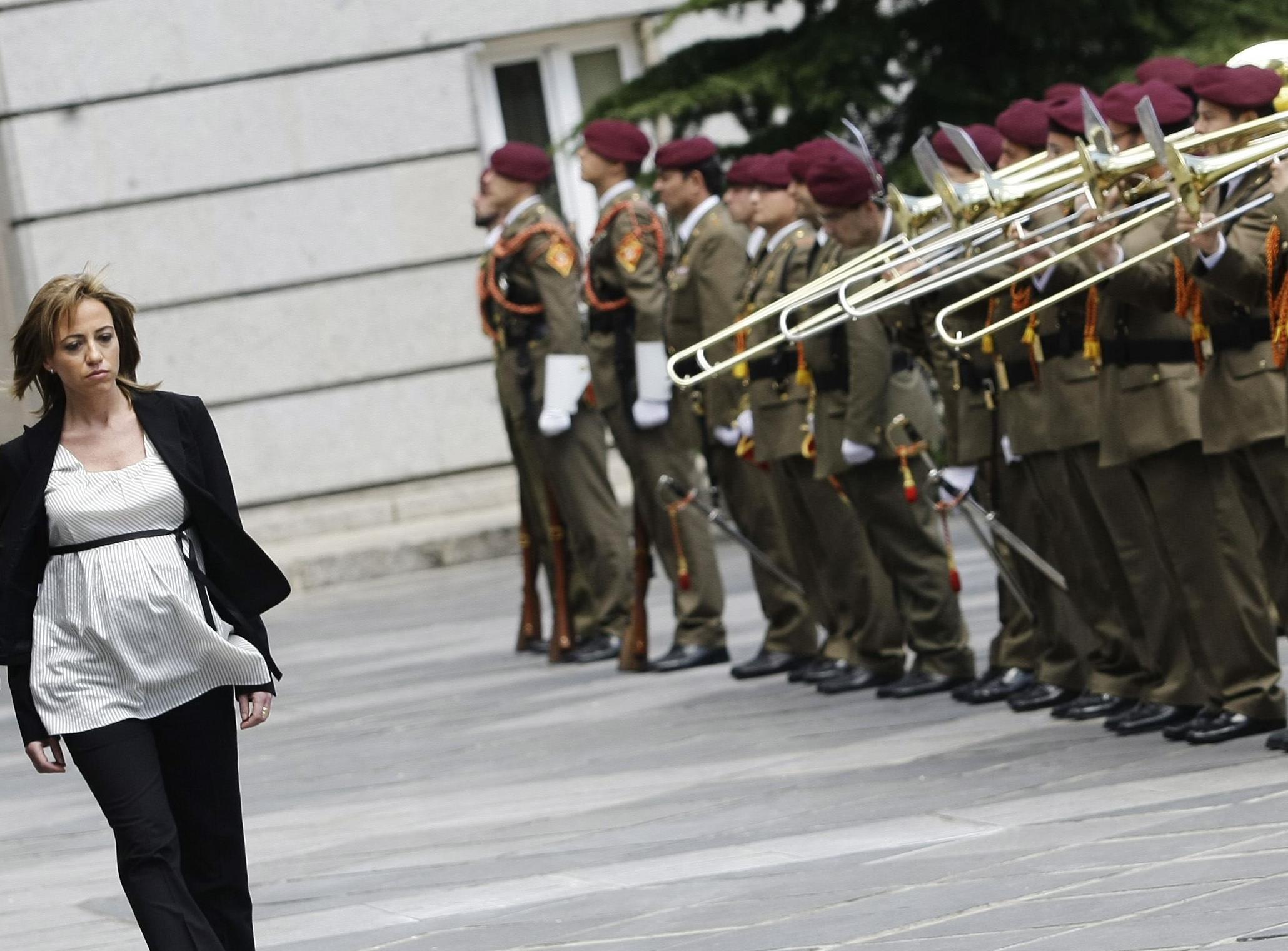 Συγκίνηση στην Ισπανία από το θάνατο της πρώτης γυναίκας υπουργού Άμυνας