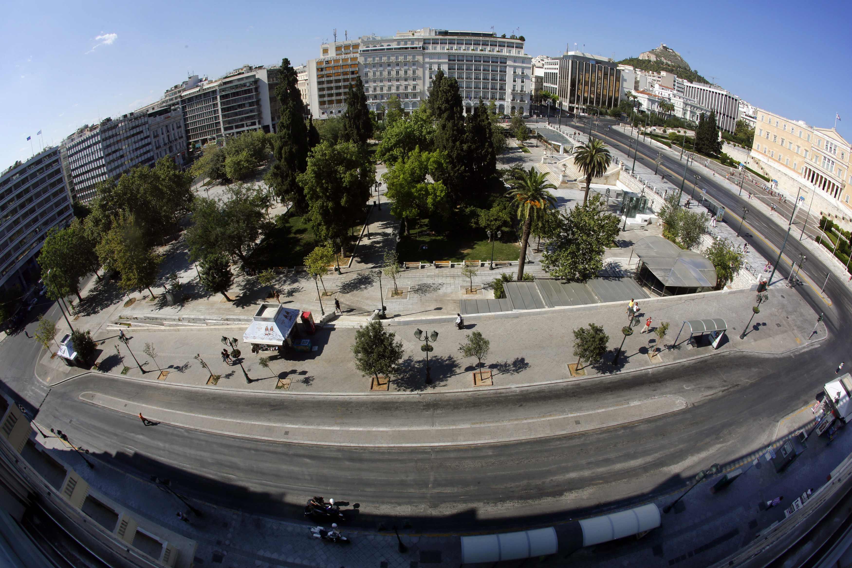 Ινστιτούτο Πέτερσον: Άμεση ελάφρυνση χρέους για να βγει η Ελλάδα στις αγορές