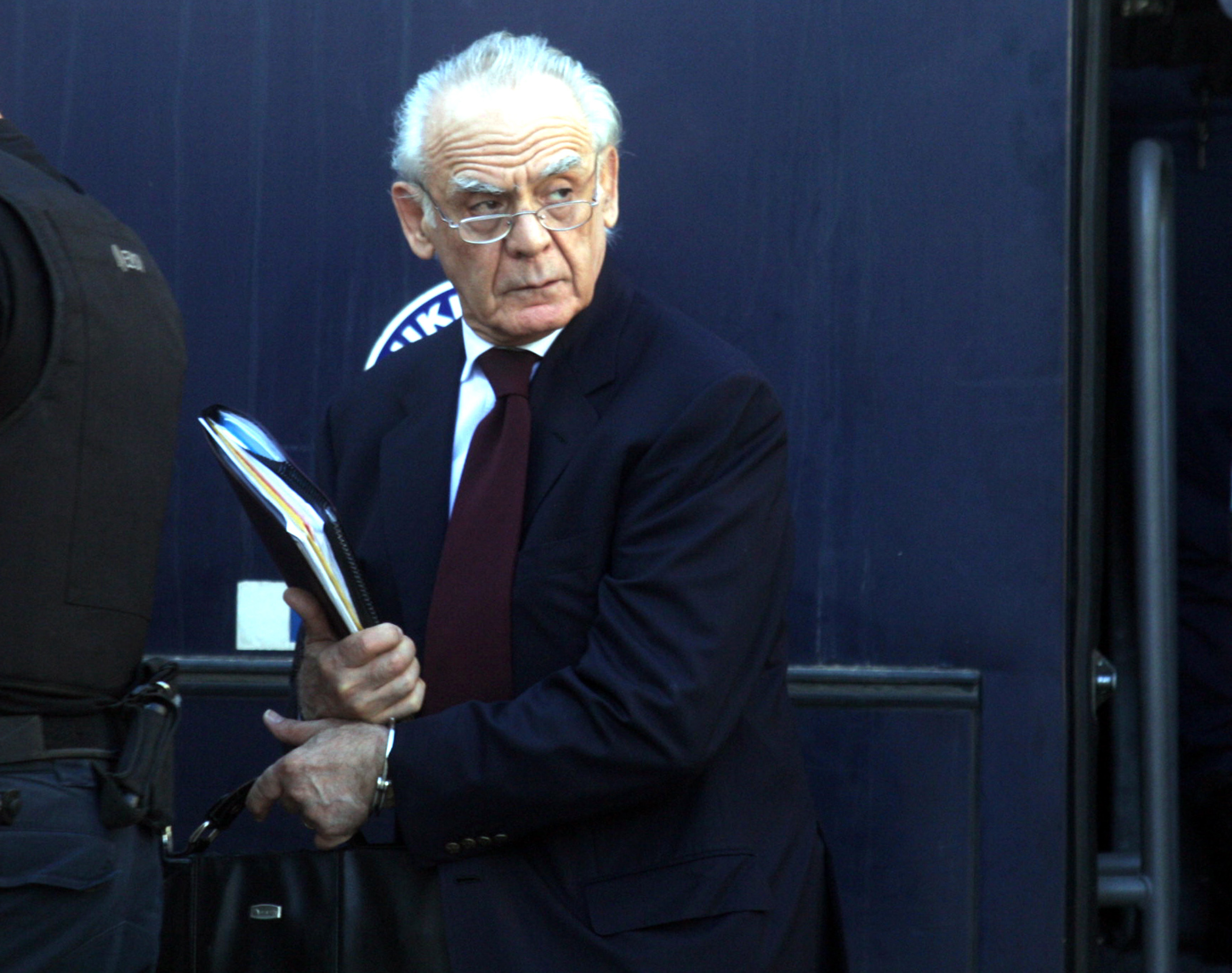 Αποφυλακίζεται για λόγους υγείας ο Άκης Τσοχατζόπουλος