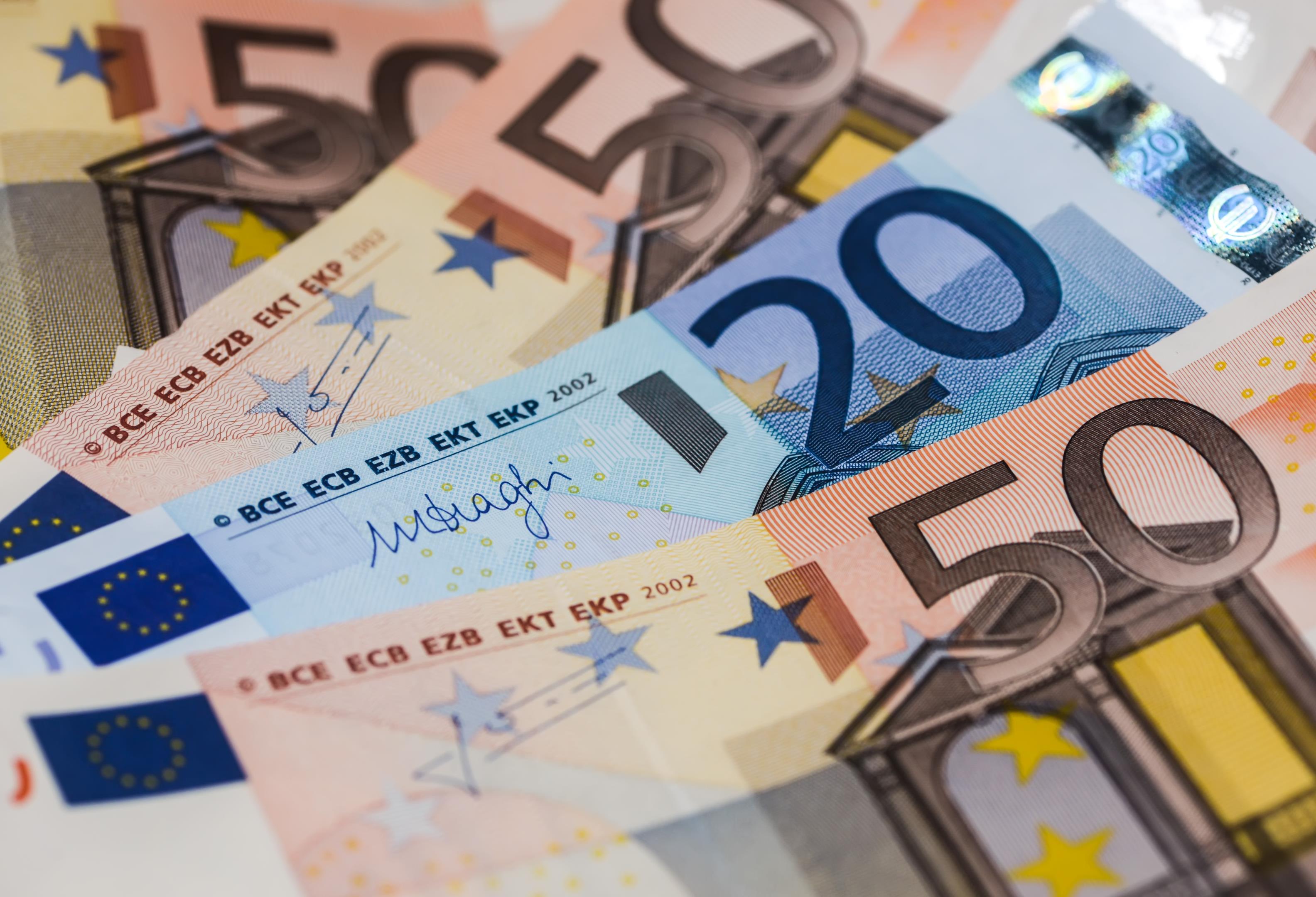 Ιλιγγιώδης αύξηση φόρων και κατασχέσεων το 2016