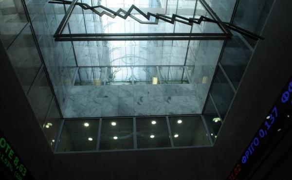 Σταθεροποιητικές τάσεις και χαμηλός τζίρος στο Χρηματιστήριο