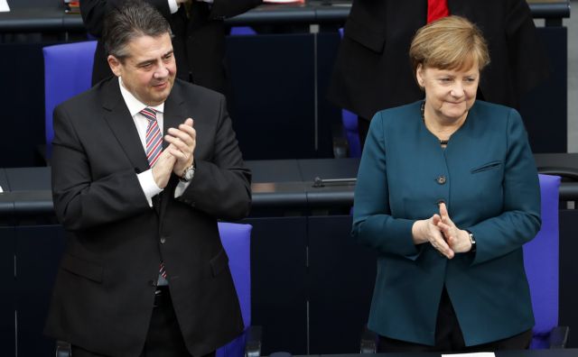 Το Βερολίνο εύχεται καλή επιτυχία στον Μακρόν