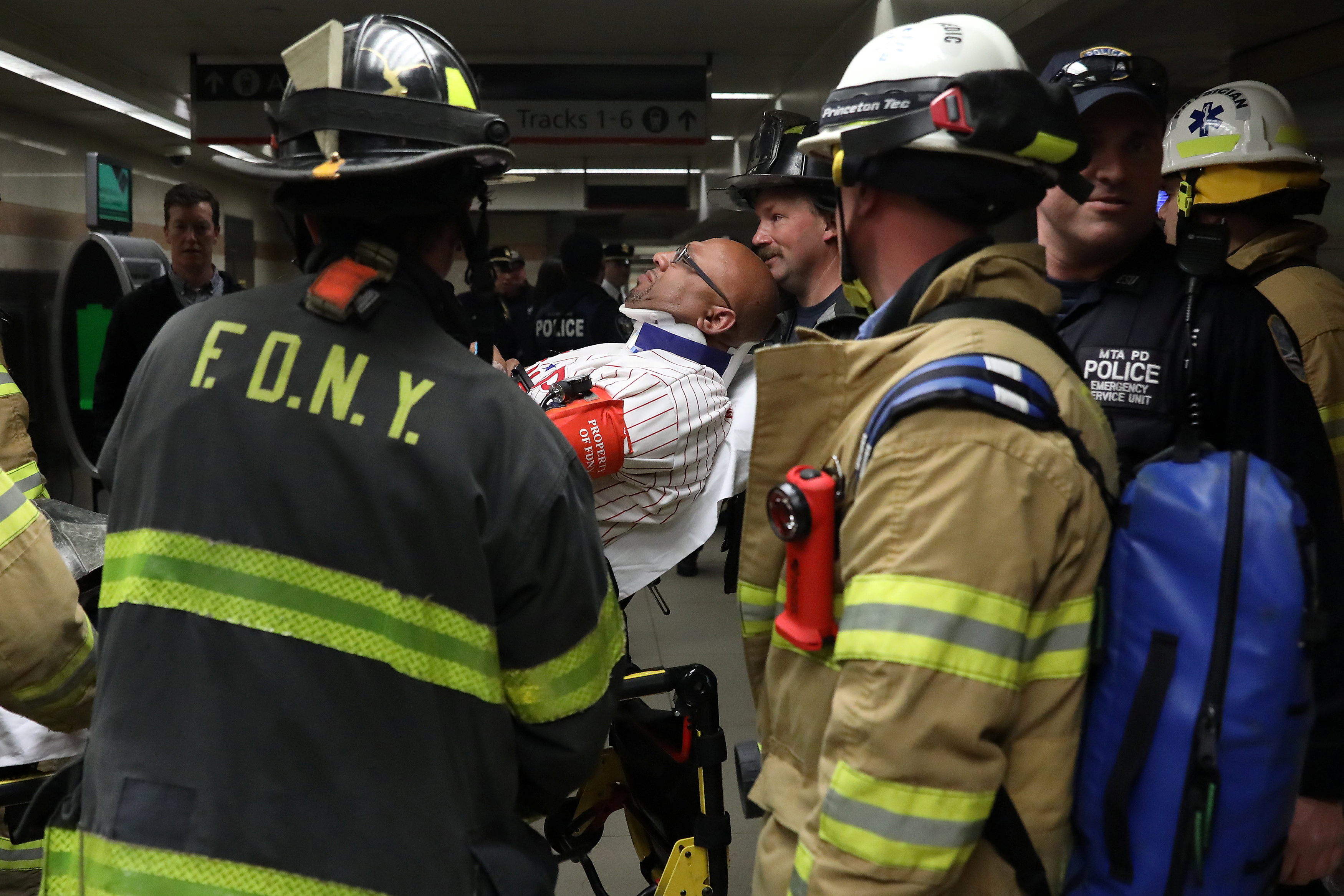 Τέσσερις τραυματίες από εκτροχιασμό τρένου σε σταθμό της Νέας Υόρκης