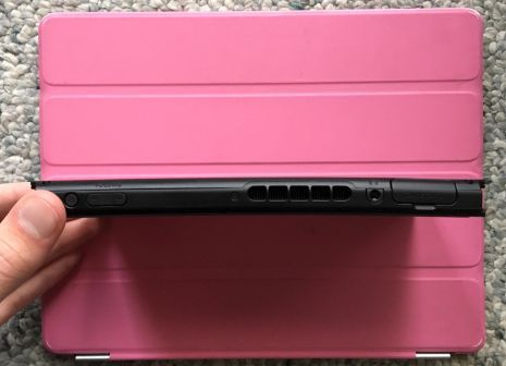 «Παραμορφώθηκε το Switch σας στο dock;», συζητούν χιλιάδες στο Reddit