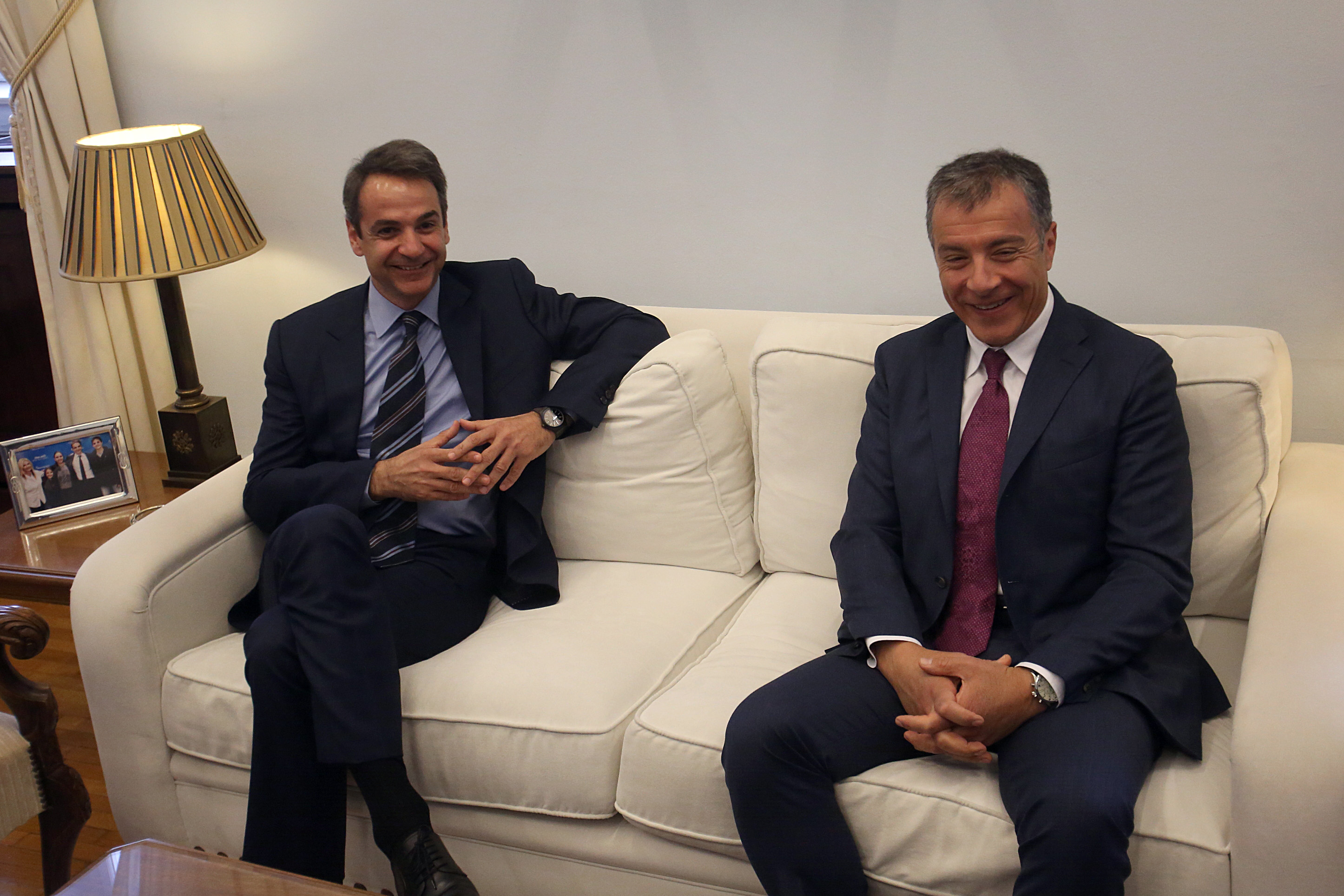 Αναγκαίο το εθνικό σχέδιο μεταρρυθμίσεων, συμφώνησαν Μητσοτάκης – Θεοδωράκης