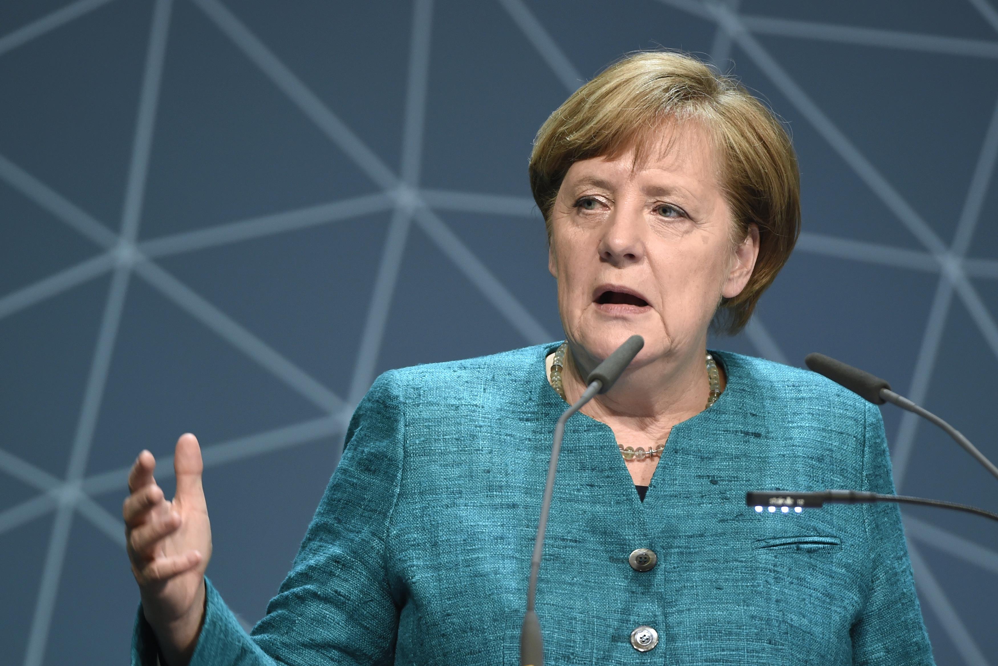 Μέρκελ: Σκάνδαλο η μη καταδίκη στο ΣΑ του ΟΗΕ της επίθεσης στη Συρία