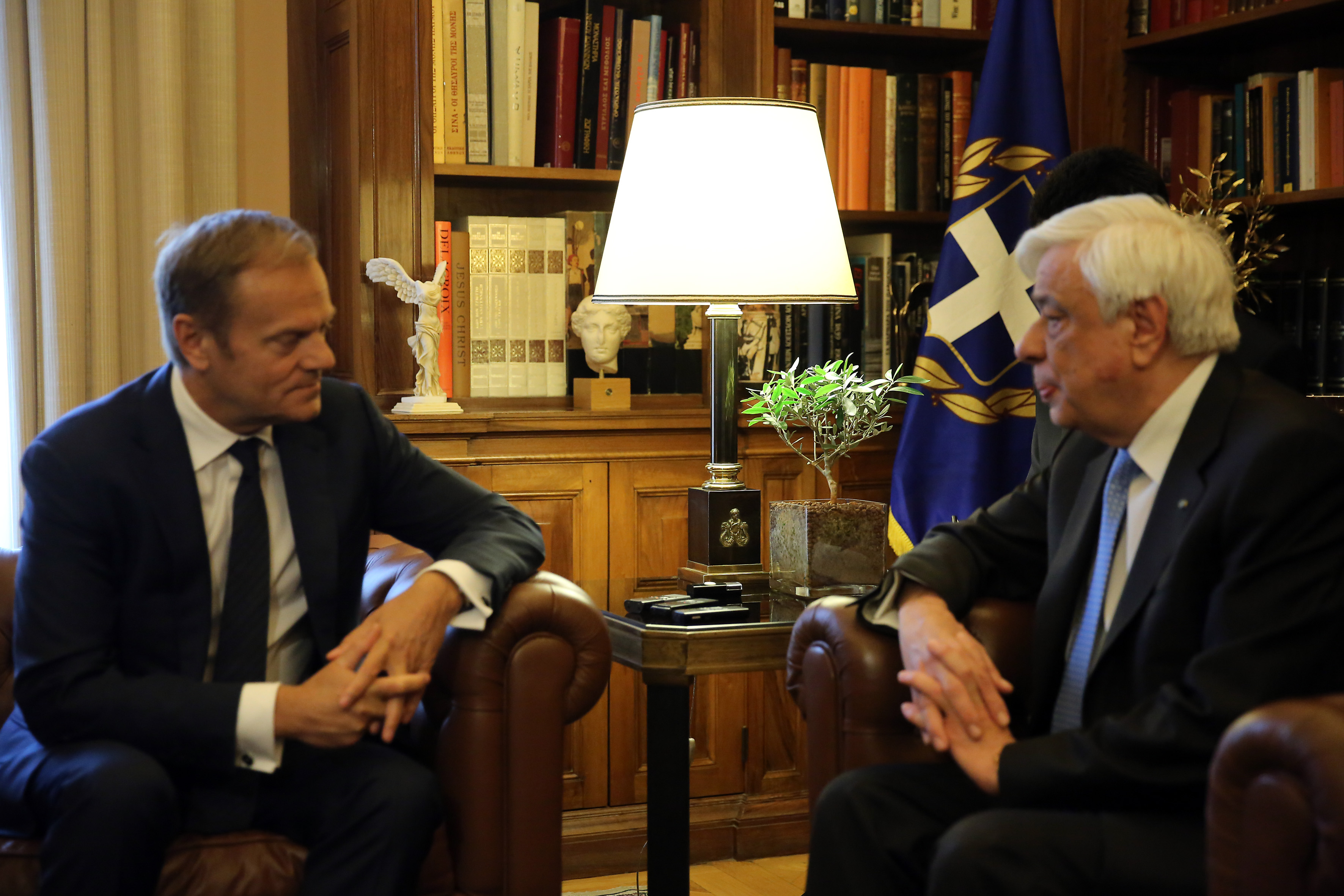 Συνάντηση Παυλόπουλου – Τουσκ: Πνεύμα αλληλεγγύης προς την Ελλάδα