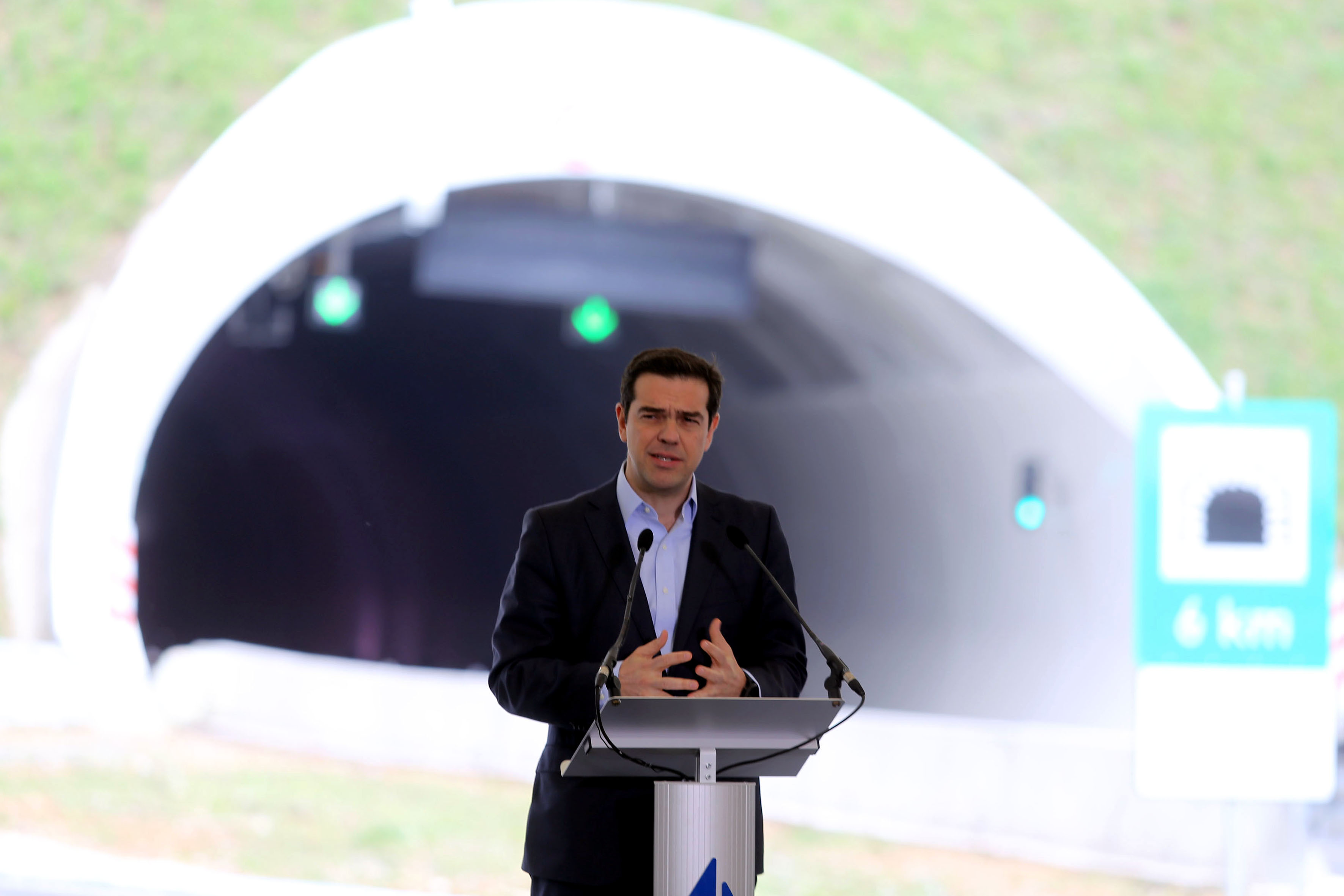 Τσίπρας για αξιολόγηση: Δεν κάνουμε πίσω στα τελευταία μέτρα της διαδρομής