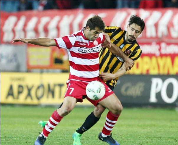 Σιμόες: «Ακόμα δεν έχει κριθεί τίποτα κόντρα στον Ολυμπιακό»