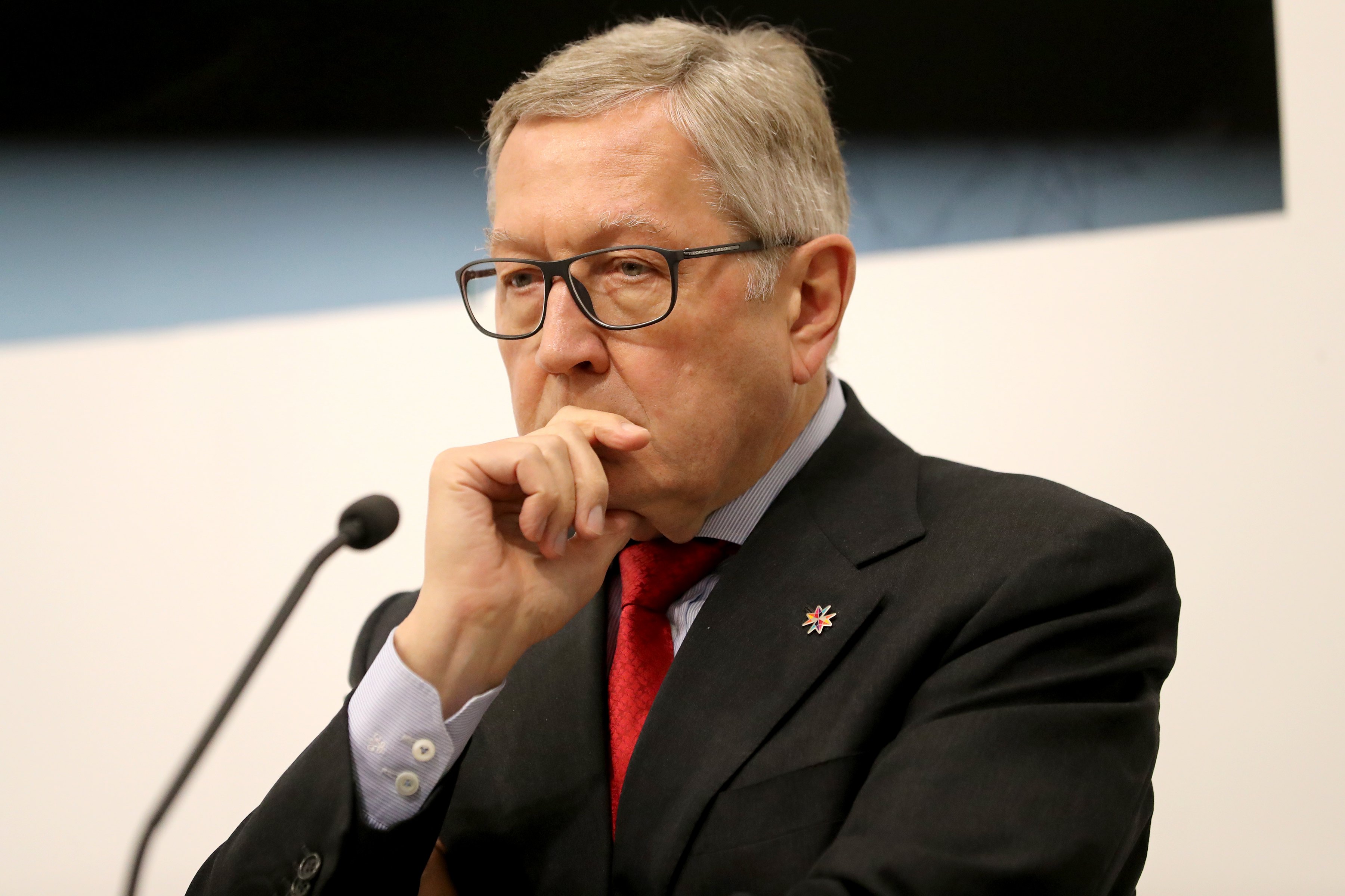 Ρέγκλινγκ: Ελπίζουμε σε παράλληλο πρόγραμμα του ΔΝΤ για την Ελλάδα