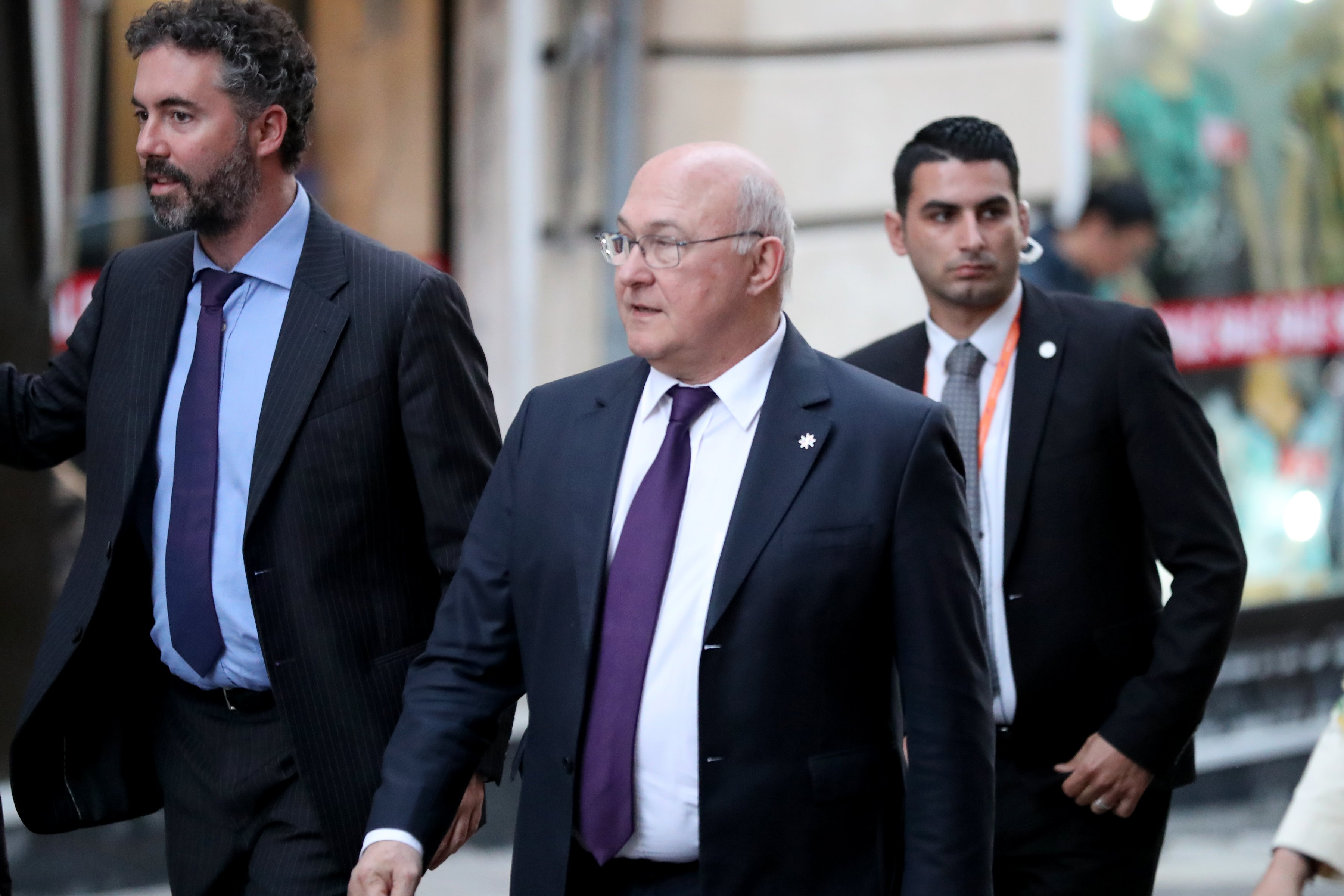 Σαπέν: Αναγκαία μια συμφωνία με το ΔΝΤ για το χρέος