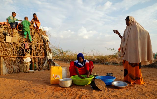 Αντιμέτωποι με τη χολέρα χιλιάδες άνθρωποι στη Σομαλία