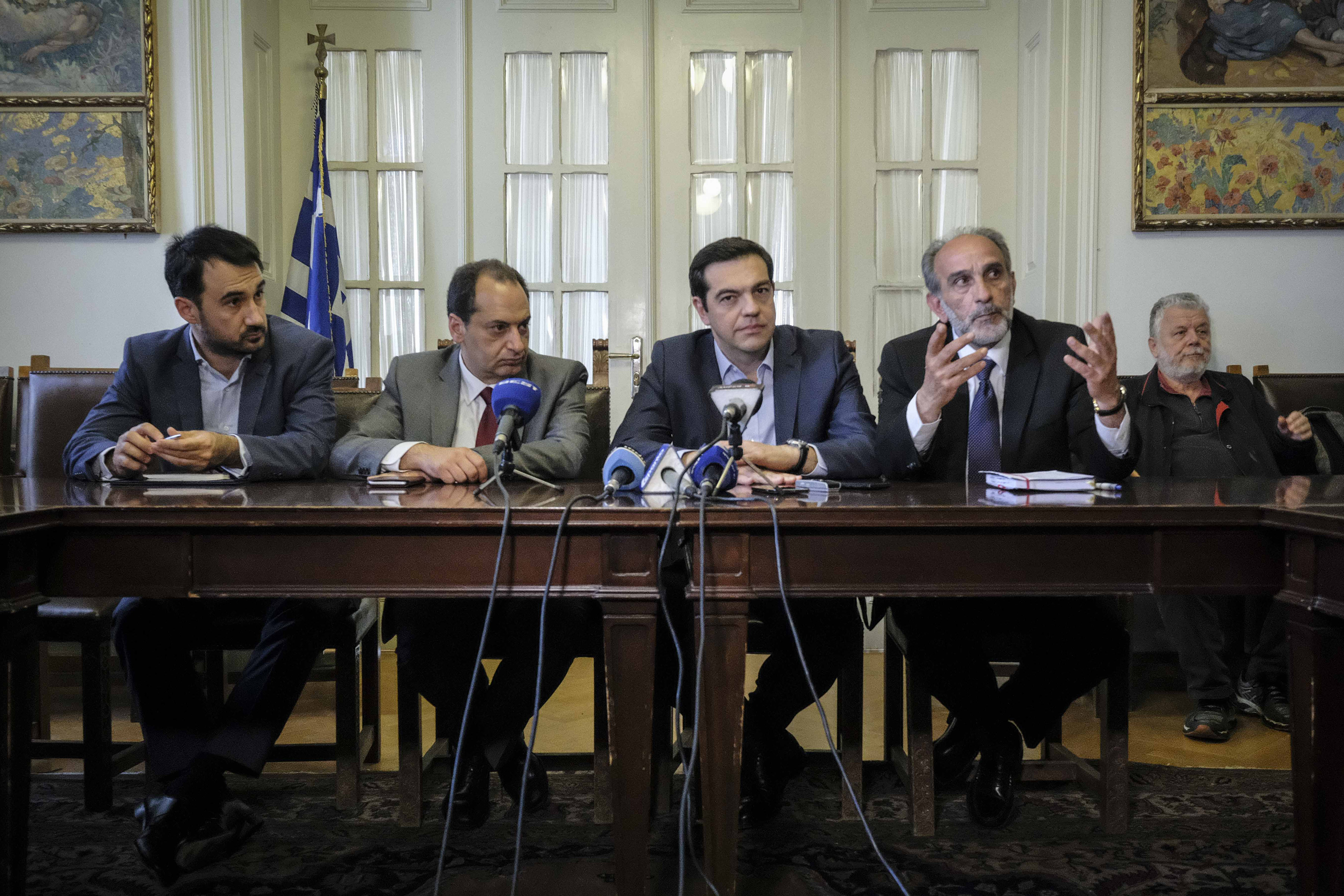 Τσίπρας: Η ενέργεια και το νερό θα παραμείνουν υπό δημόσιο έλεγχο