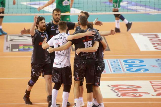 Ο ΠΑΟΚ λύγισε τον ΠΑΟ στο τάι μπρέικ του 1ου ημιτελικού