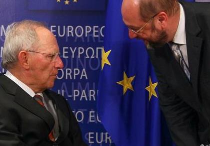 Παρόμοιες οι θέσεις Σουλτς και Σόιμπλε για την Ελλάδα