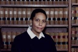 Νεκρή βρέθηκε η πρώτη μουσουλμάνα δικαστής στις ΗΠΑ