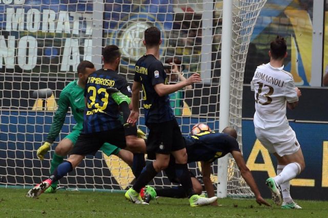 Ισόπαλο «θρίλερ» στο ντέρμπι του Μιλάνου, στο +8 η Γιουβέντους