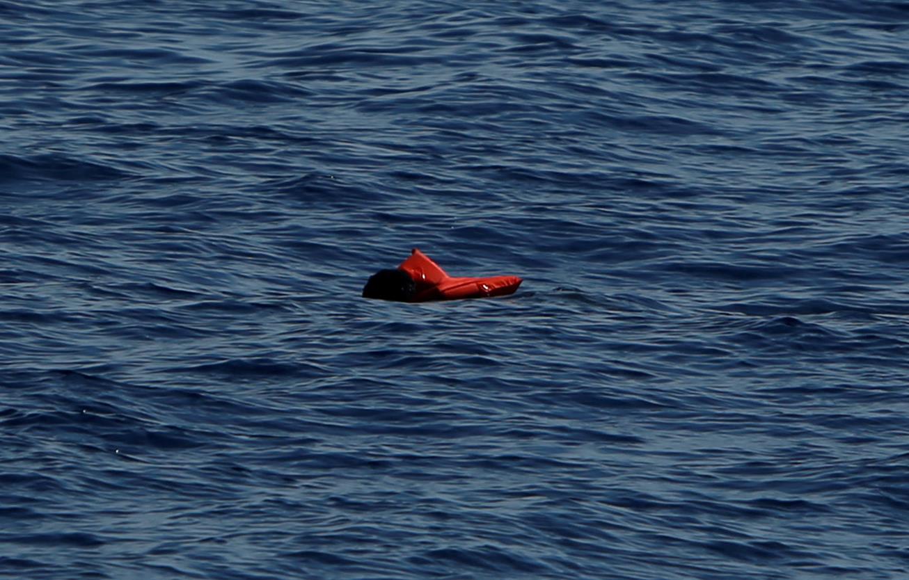 Ναυάγιο με νεκρούς πρόσφυγες ανοιχτά της Λέσβου