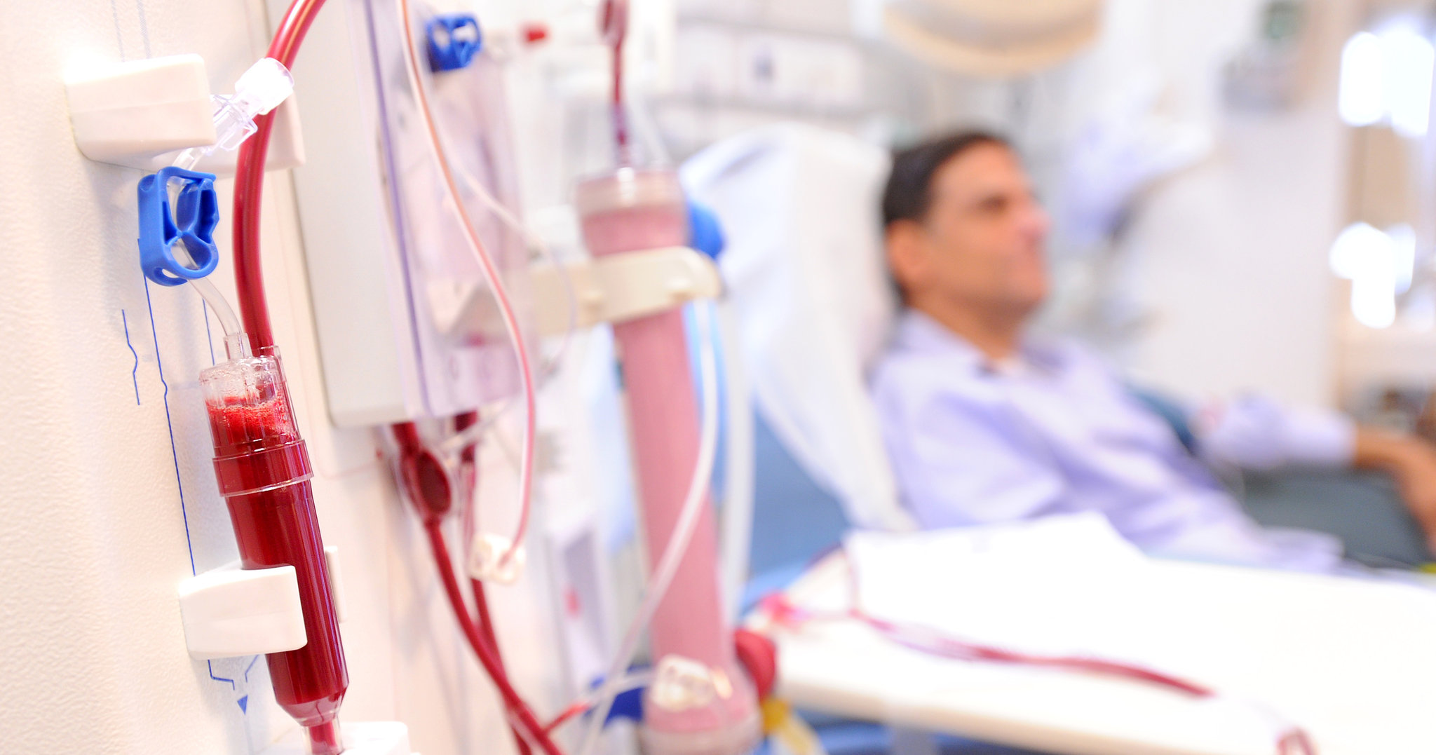 Σε μόνιμο πρόγραμμα αιμοκάθαρσης εντάσσονται ανασφάλιστοι νεφροπαθείς