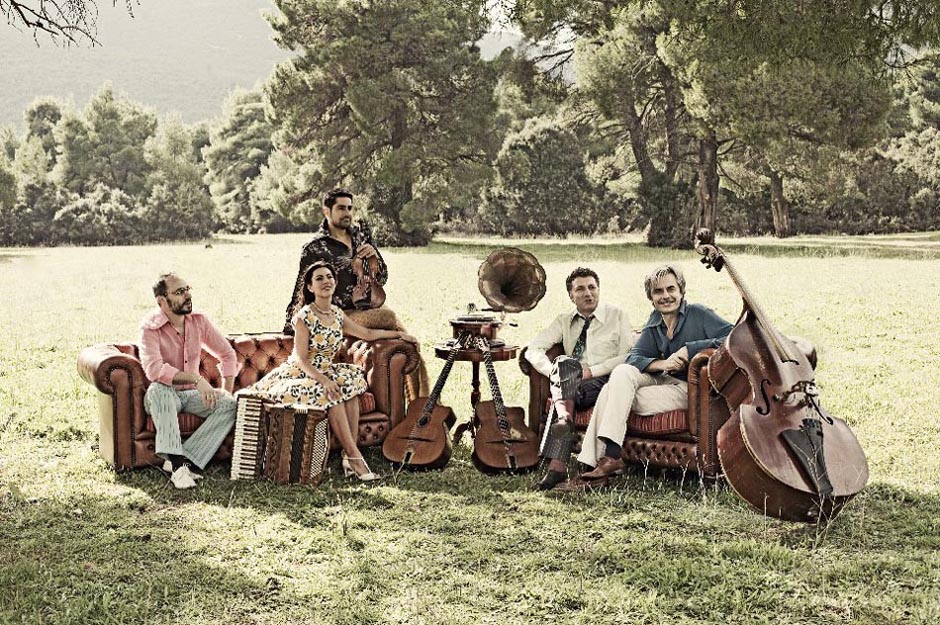 Οι Gadjo Dilo συναντούν τον Βαγγέλη Γερμανό στο «Σταυρό του Νότου»