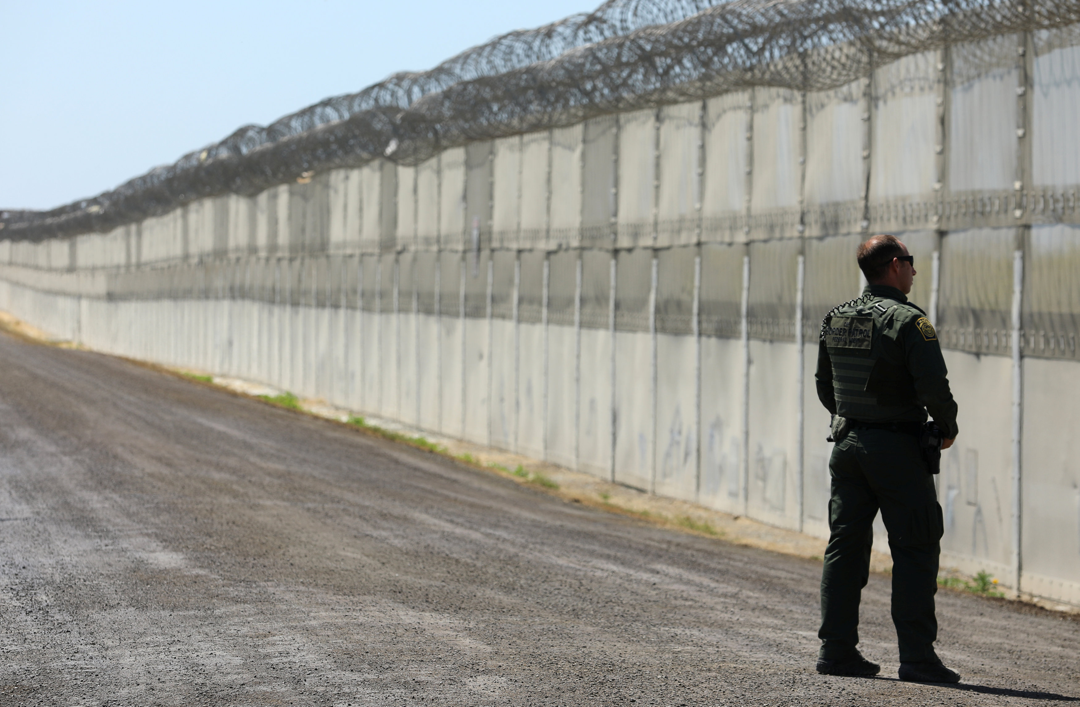 Tρέχουν στις ΗΠΑ για τον προϋπολογισμό, αφήνοντας εκτός το τείχος του Μεξικού