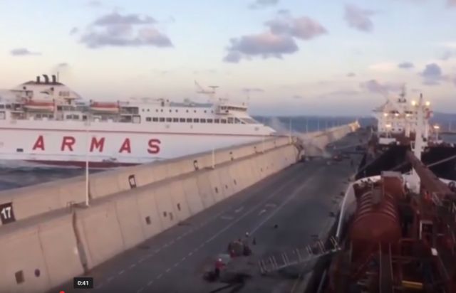 Βίντεο: Πλοίο προσκρούει στο λιμάνι στα Κανάρια Νησιά