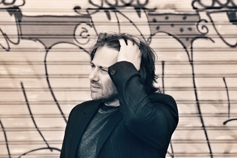 Μάνος Πυροβολάκης: Ο «γάμος» και το «διαζύγιο» με την κρητική μουσική