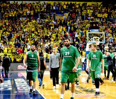 Επιστρέφει με πούλμαν από την Κωνσταντινούπολη ο ΠΑΟ