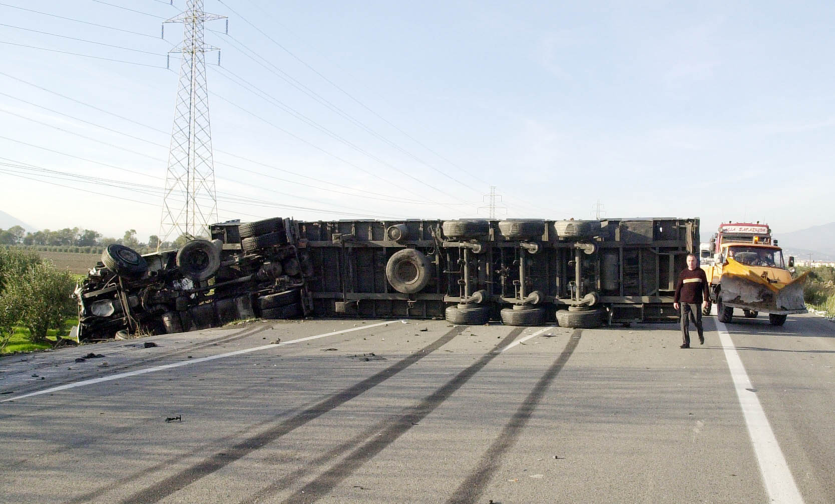 Εκτροπή νταλίκας στην Αθηνών – Θεσσαλονίκης