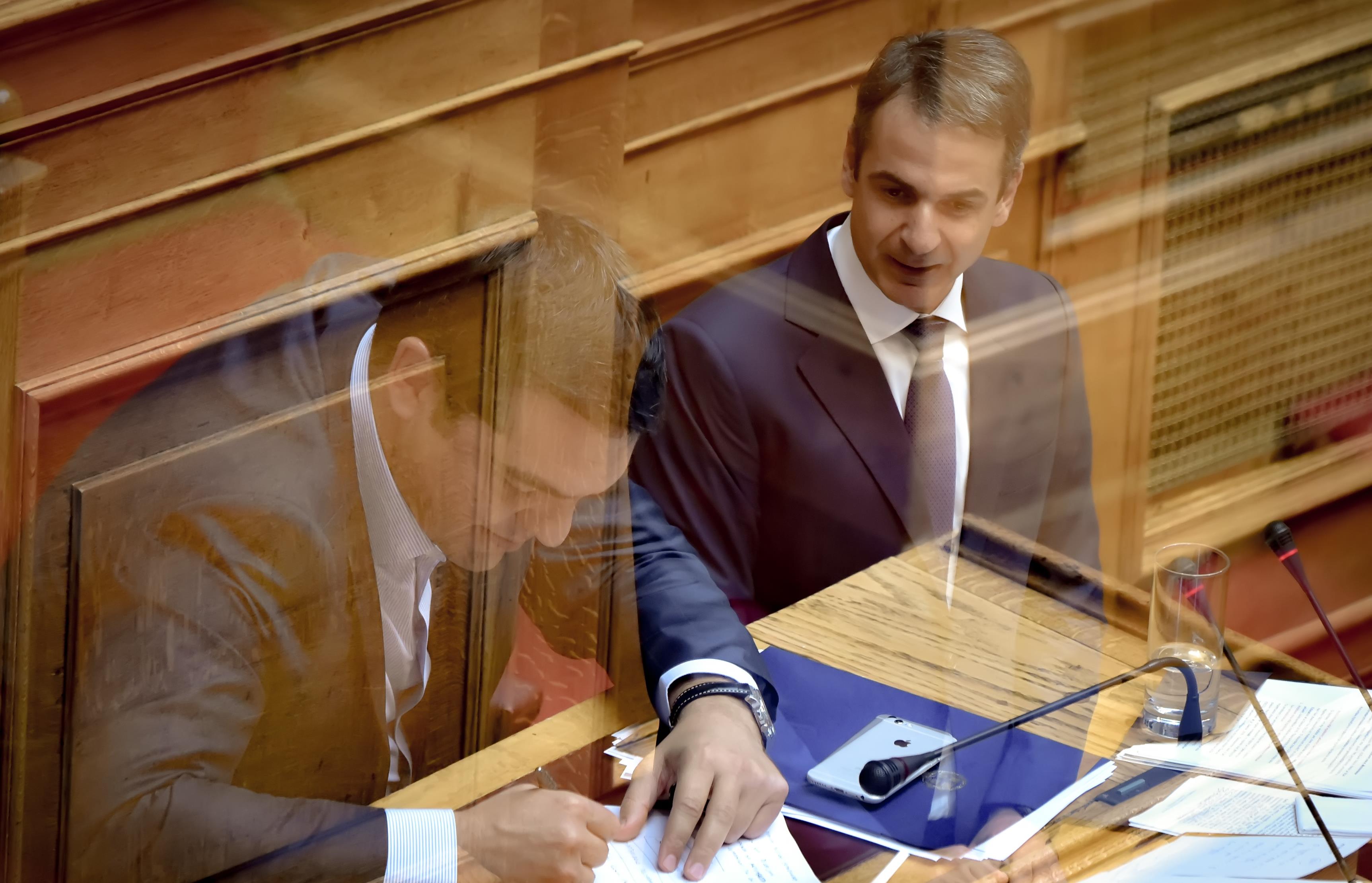 Τα αντίμετρα των 7,5 δισ. και μέτρα των 4,9 δισ. ευρώ