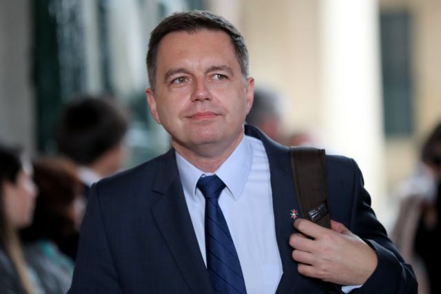 Συμμετοχή του ΔΝΤ στο ελληνικό πρόγραμμα «βλέπει» ο Σλοβάκος ΥΠΟΙΚ