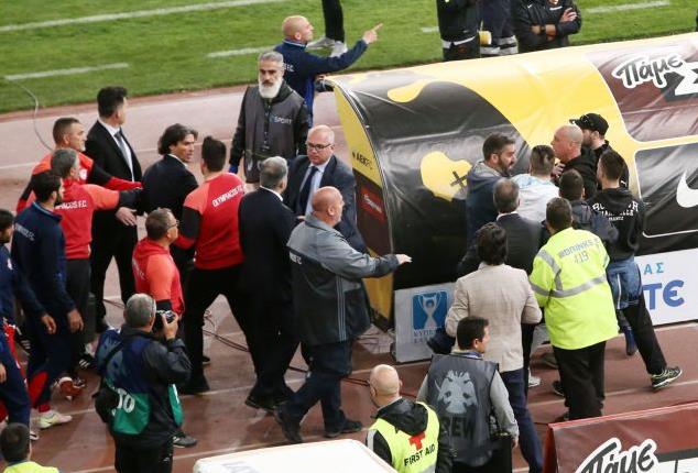 «Καμπάνα» 15 μηνών στον παρατηρητή του ΑΕΚ – Ολυμπιακός