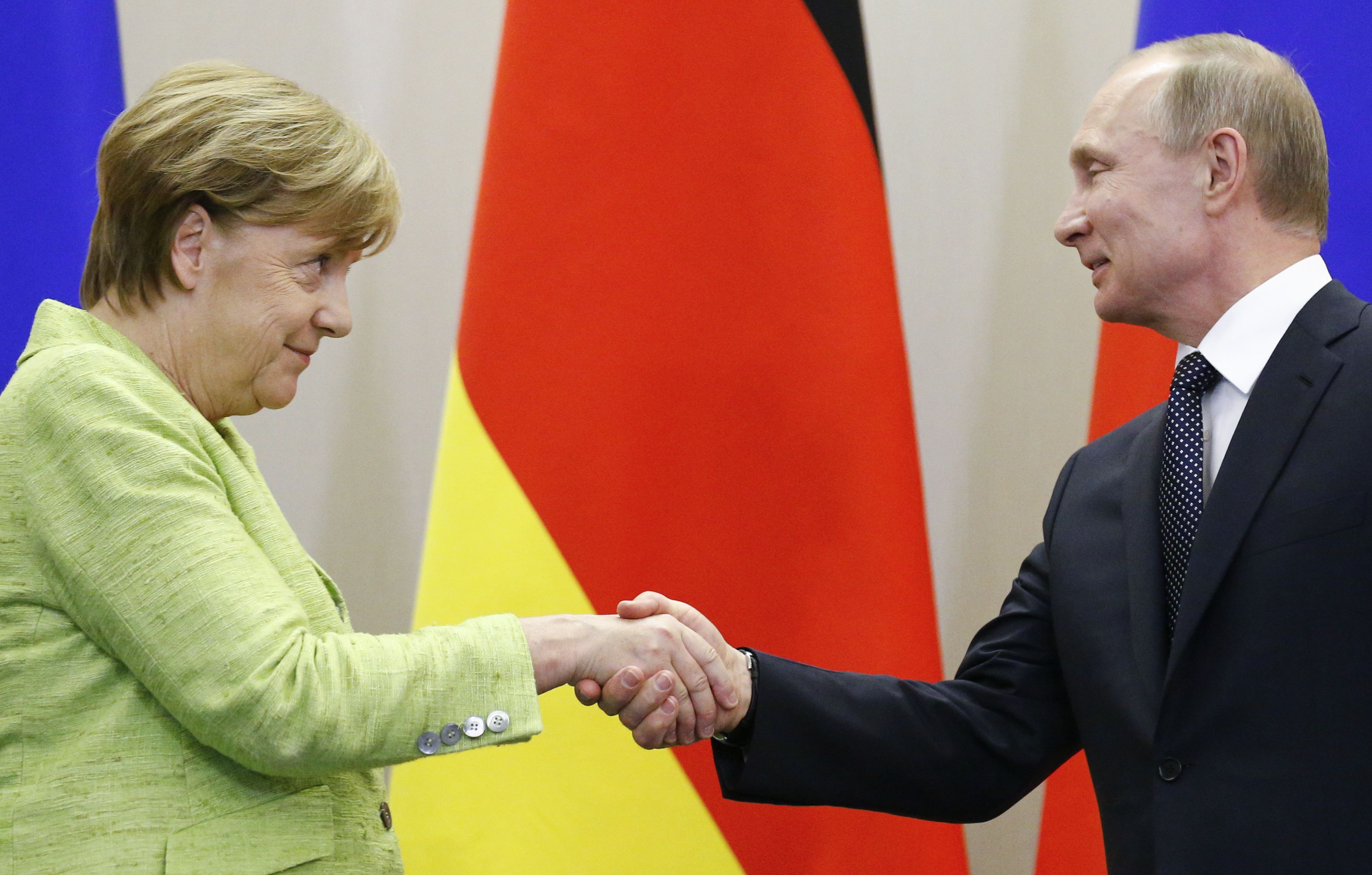 Μέρκελ: Δεν φοβόμαστε εμπλοκή της Ρωσίας στις γερμανικές εκλογές