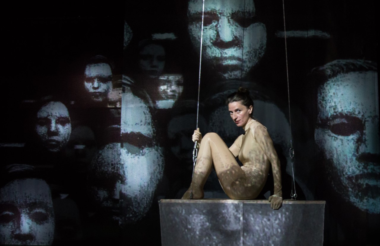 Εγκατάσταση και performance στο πλαίσιο της Documenta 14 στο Τέχνης