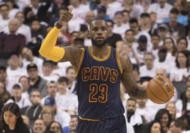 Οι Καβαλίερς πέρασαν με 4-0, ισοφάρισαν Ρόκετς και Ουίζαρντς