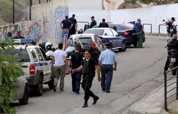 Οπλισμένος άνδρας εισέβαλε σε γραφεία του ΟΚΑΝΑ στα Χανιά