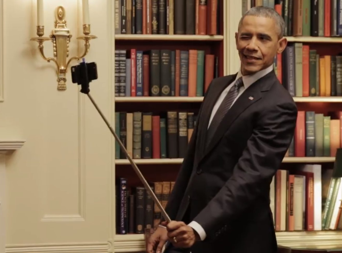 Δέσμιος των selfie ομολογεί πως είναι ο Μπαράκ Ομπάμα