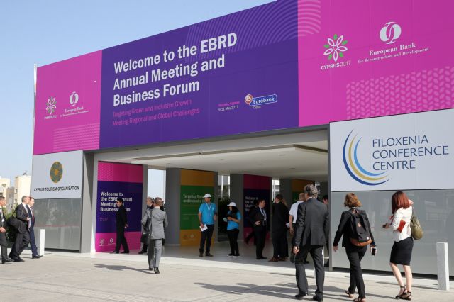EBRD: Επανέρχεται η ανάπτυξη στην Ελλάδα, στο 2% φέτος