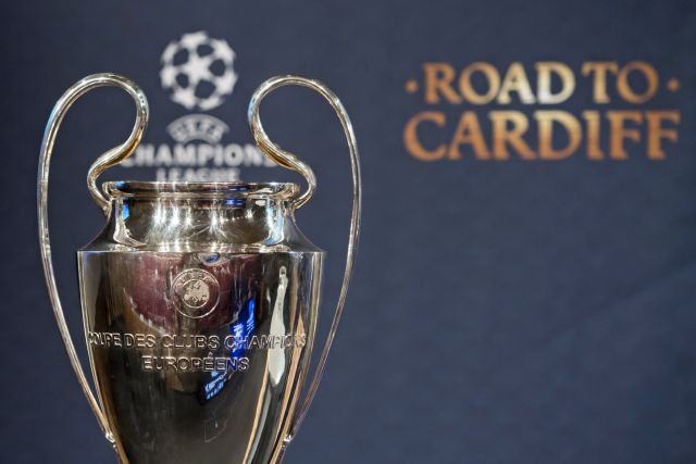 Οι απονομές επιστρέφουν μέσα στον αγωνιστικό χώρο αποφάσισε η UEFA