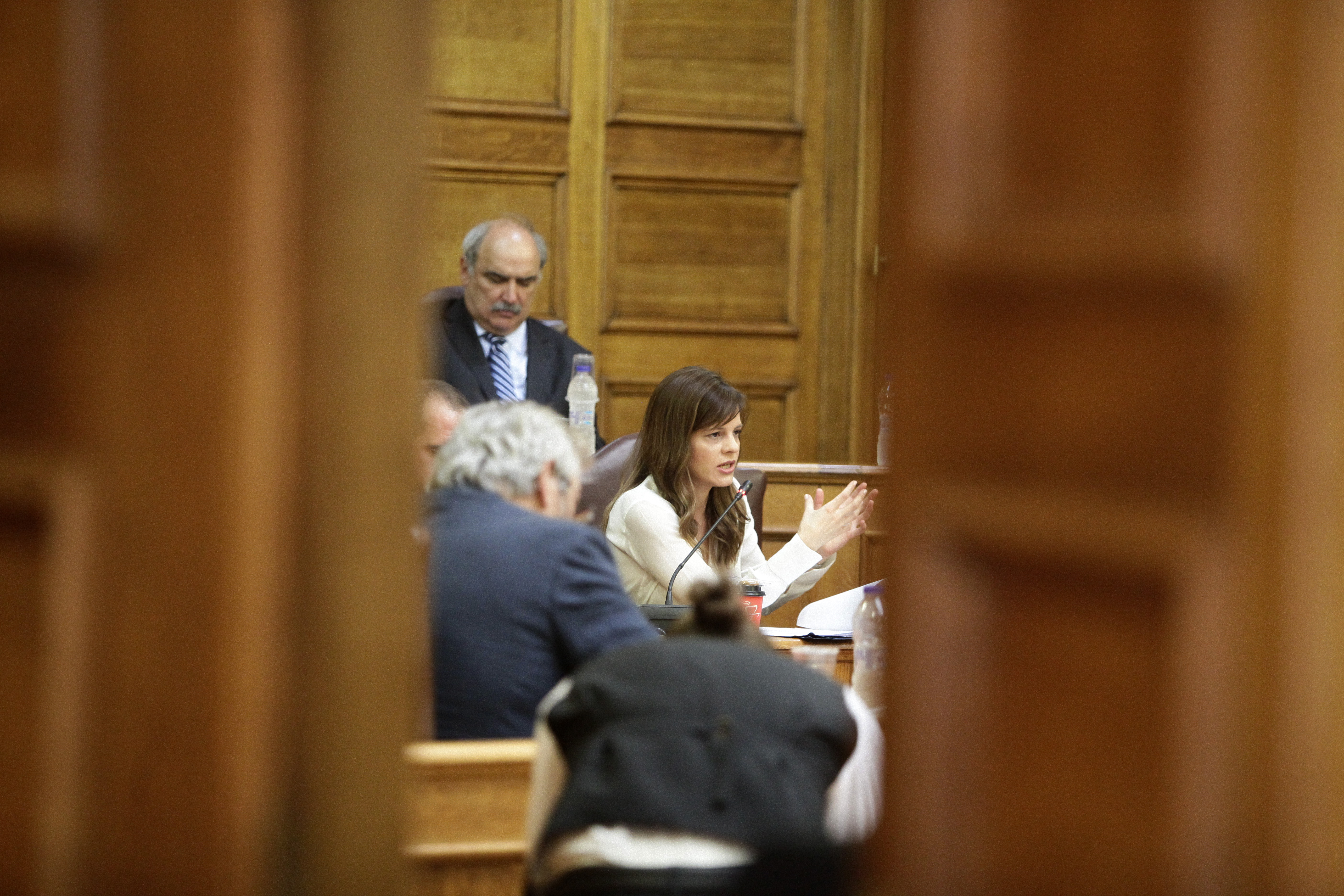 Καθησυχαστική η Αχτσιόγλου για την αύξηση των εισφορών και τα εργασιακά