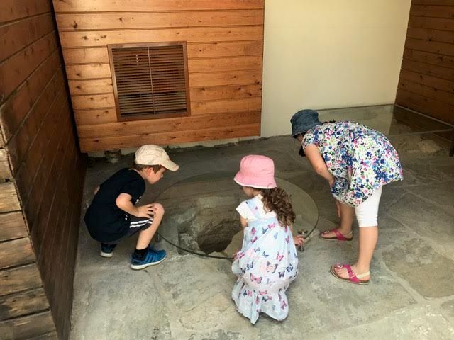 Αρχιεπισκοπή: Αρωγός στην ξενάγηση στην παλαιότερη γειτονιά της Αθήνας