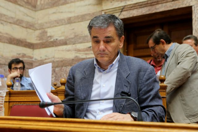 Τσακαλώτος: Δίνουμε μάχη για έξοδο από την επιτροπεία με τα δυσάρεστα μέτρα