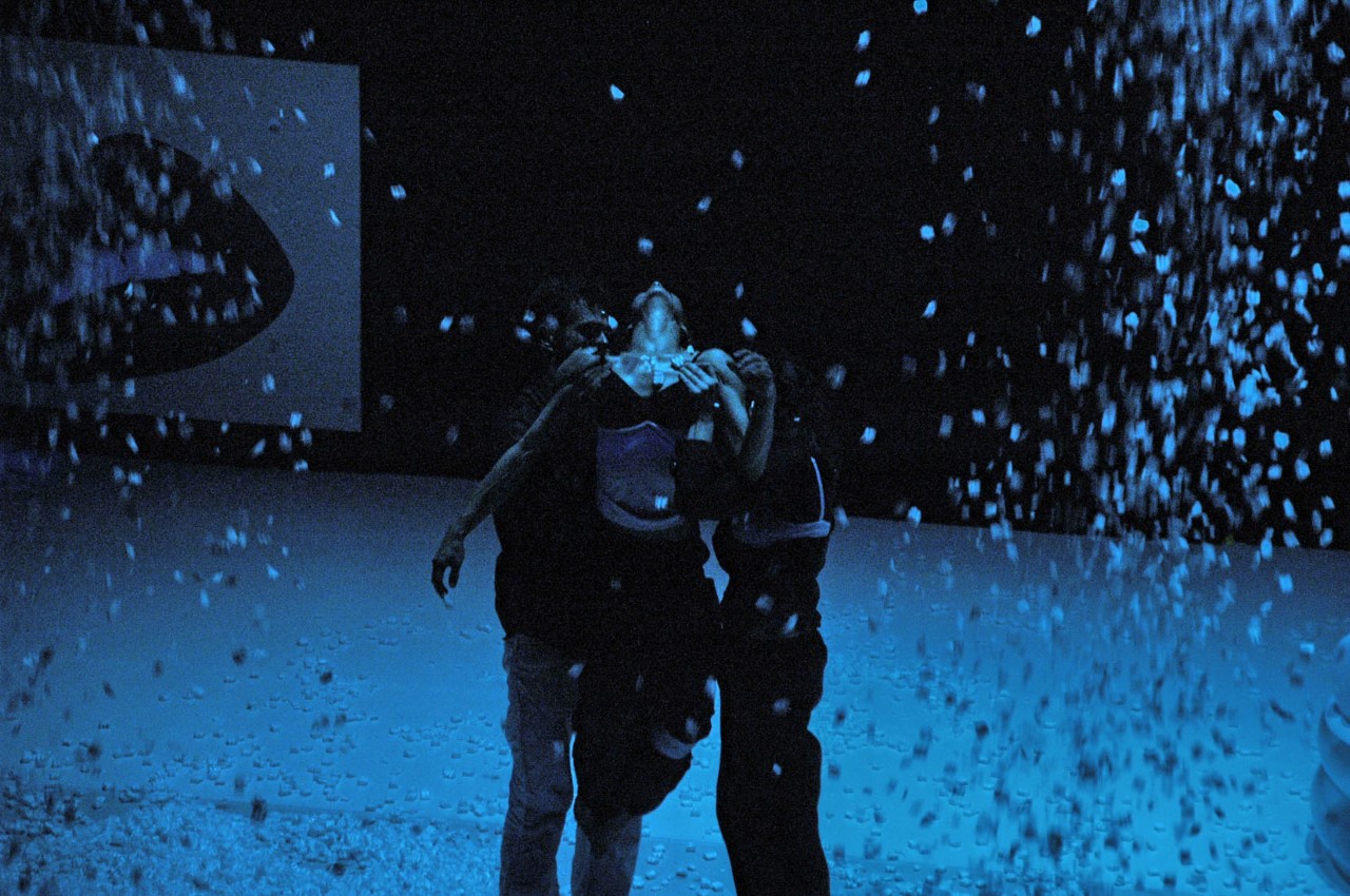 «πENDε» ιστορίες χορού σε χορογραφία Γιάννη Μπαγουρδή στο OLVIO