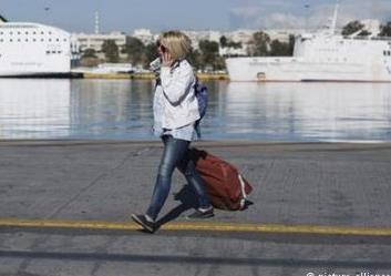 Spiegel: «Τα συνδικάτα ‘παραλύουν’ την Ελλάδα»