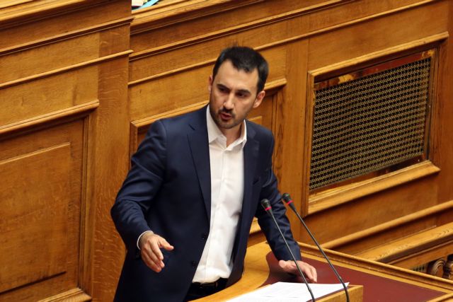 Χαρίτσης: Η οικονομία όχι μόνο αντέχει, αλλά κινείται σε αναπτυξιακή κατεύθυνση