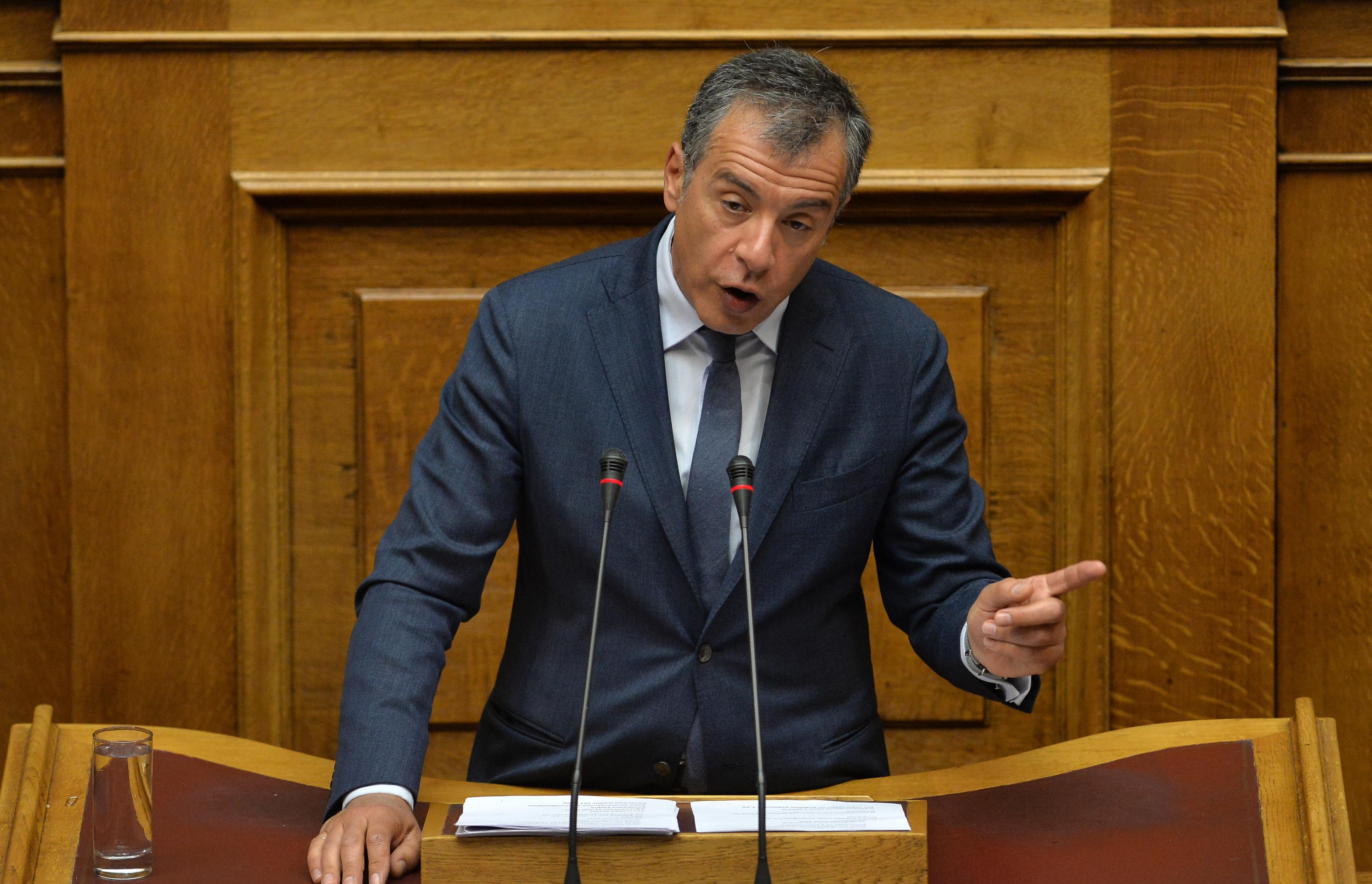 Θεοδωράκης: Δικό σας το νέο μνημόνιο, δικές σας και οι ευθύνες