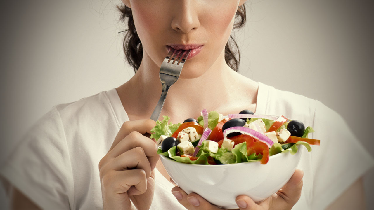 Συγκεντρωθείτε στο φαγητό σας και χάστε βάρος χωρίς δίαιτα