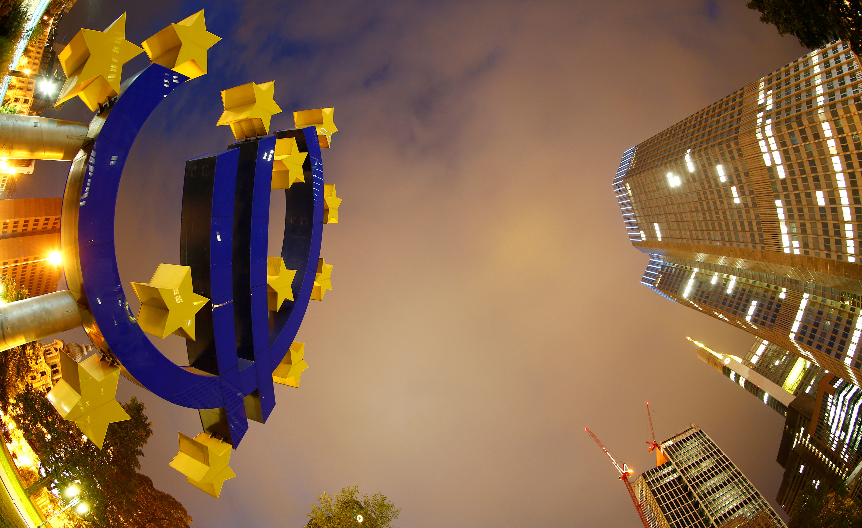 ΕΚΤ: Οι κίνδυνοι στην ευρωζώνη είναι συγκρατημένοι, αλλά σημαντικοί