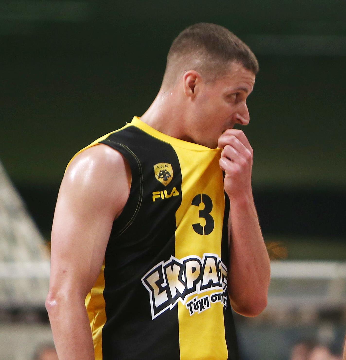 Θλάση ο ΜακΓκραθ, τρέχει να προλάβει τους «μικρούς τελικούς»